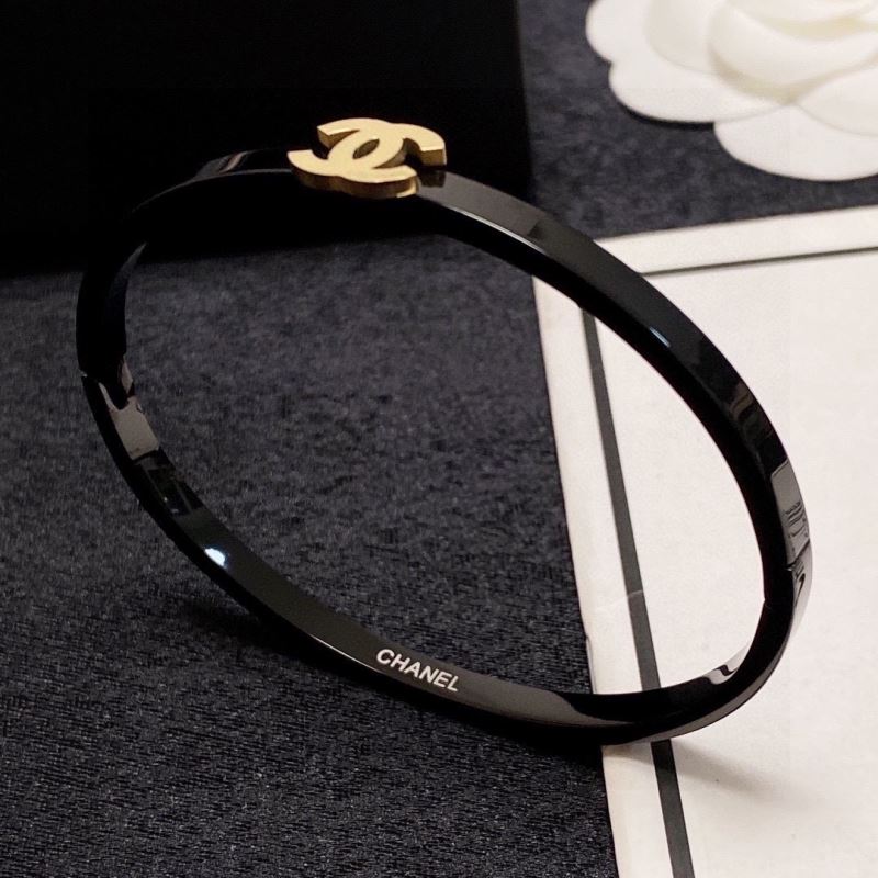 Ch**el bracelets